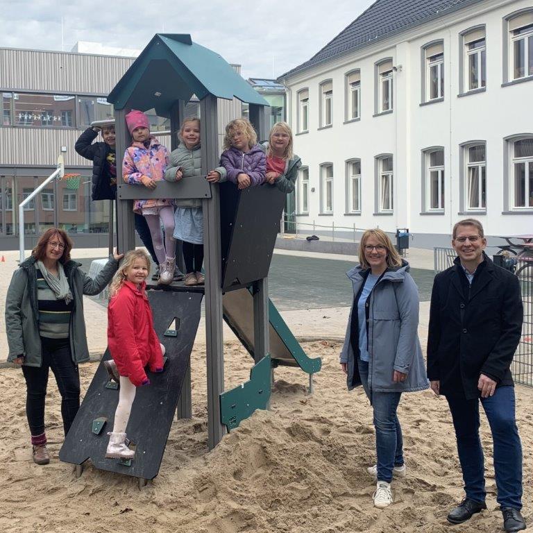 LeiLa-KP25_Rutschenturm-1